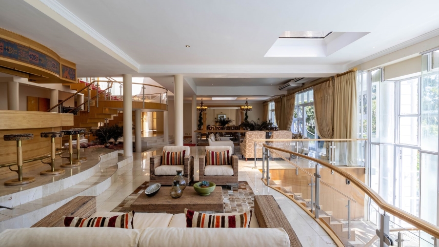 7 Bedroom Property for Sale in Constantia Western Cape